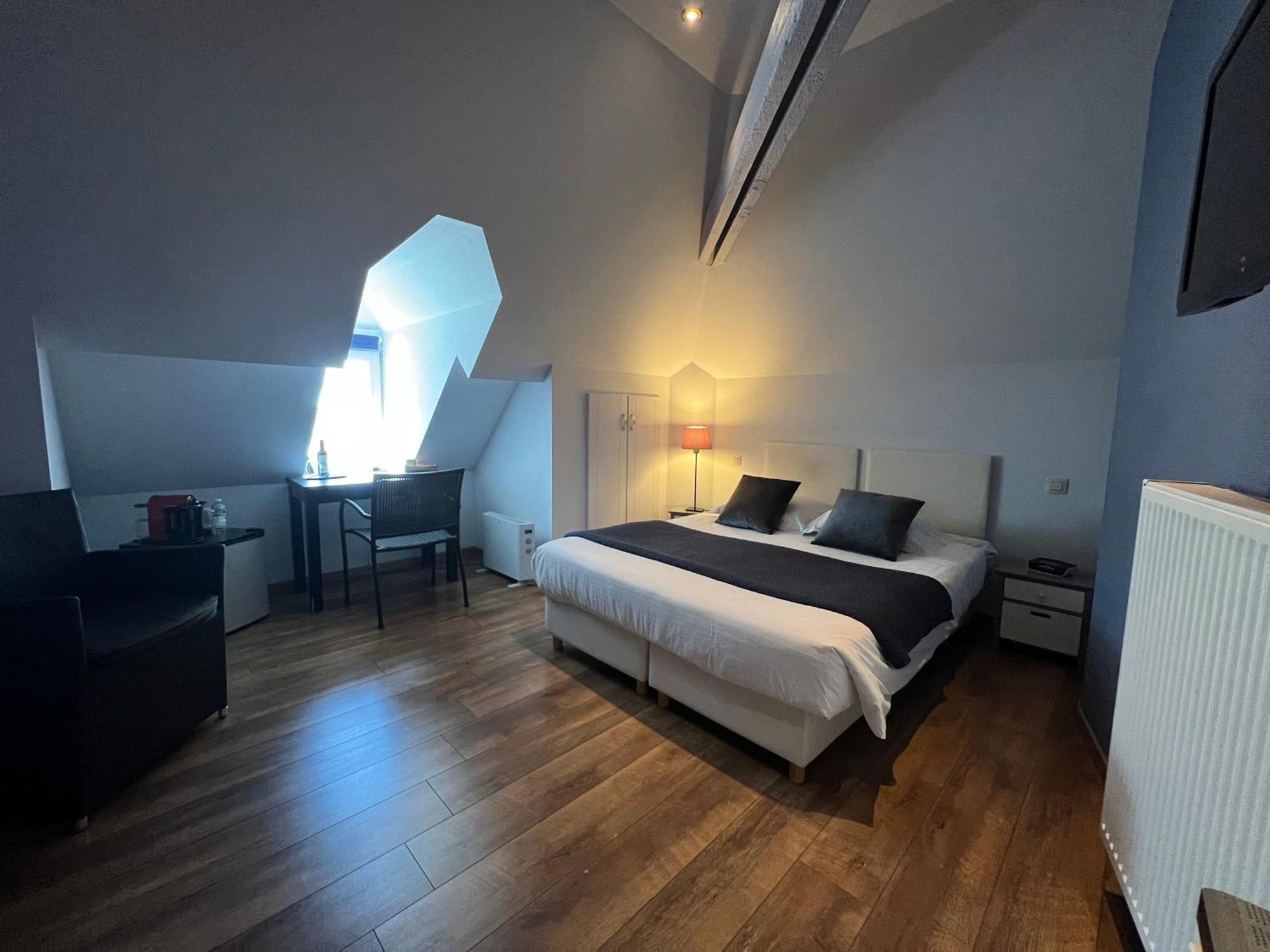 Hotel Fleur De Lys Zedelgem Kültér fotó