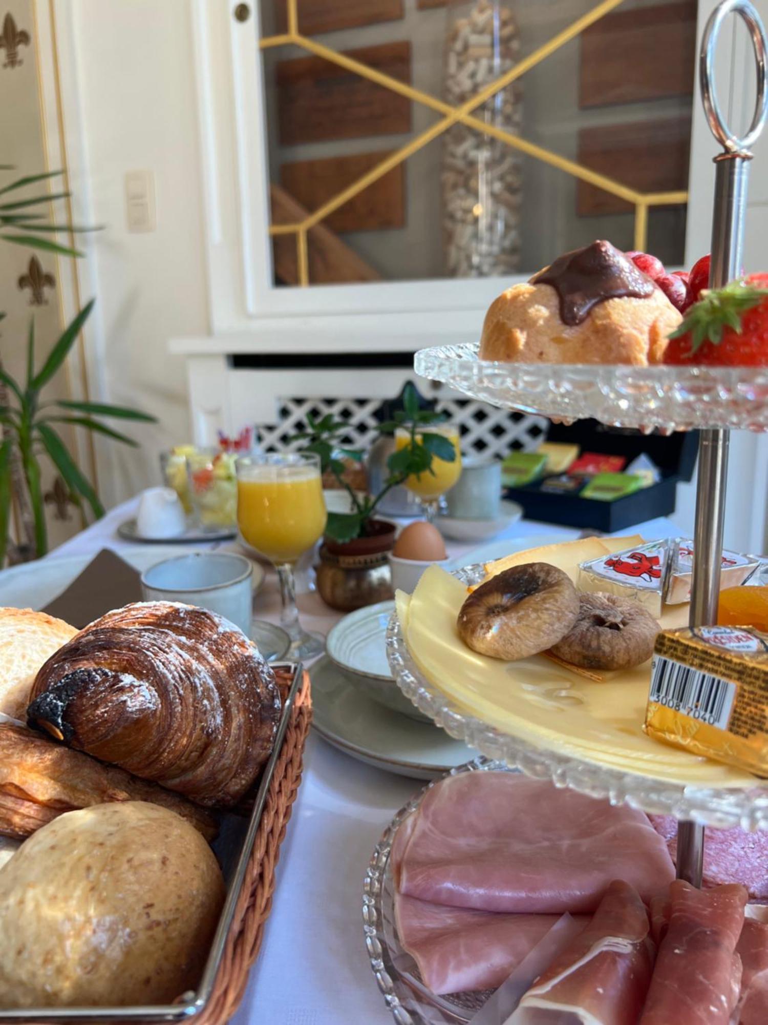 Hotel Fleur De Lys Zedelgem Kültér fotó